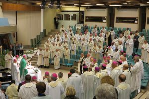 Santa Messa celebrata da Mons. Lauro Tisi al Centro Mariapoli di Cadine sabato 8 febbraio in occasione del Convegno di Cardinali e Vescovi amici del Movimento dei Focolari