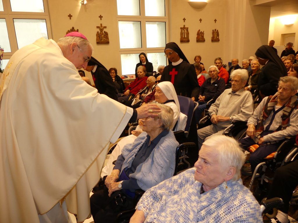 Domenica 2 febbraio 2020 - Arcivescovo di Trento Lauro Tisi celebra s. Messa all'ospedale cittadino San Camillo 