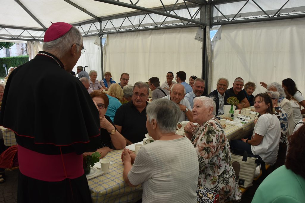 visita pastorale pergine vescovo lauro