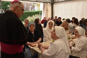 visita pastorale pergine vescovo lauro