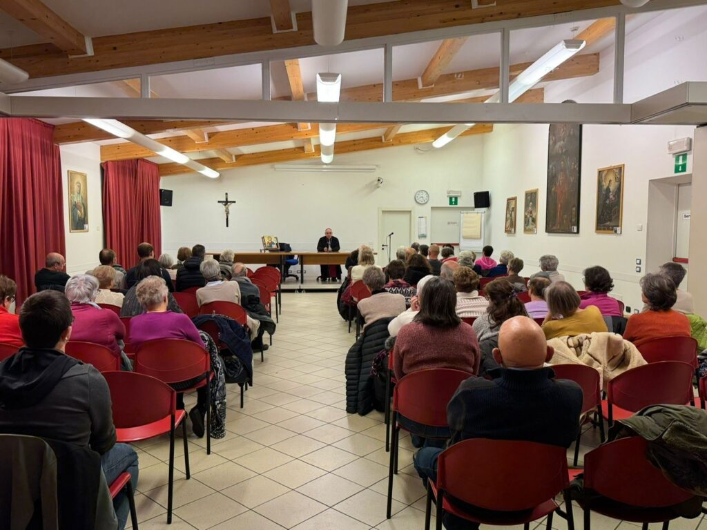Caldonazzo Sala San Sisto incontro con i collaboratori parrocchiali di Caldonazzo, Calceranica, Centa e Tenna domenica 30 novembre
