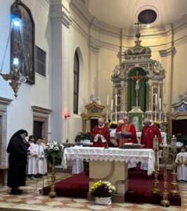 Visita_del_Vescovo_Lauro_alla_Comunità_delle_Suore_Riparatrici_del_Sacro_Cuore_di_Caldonazzo